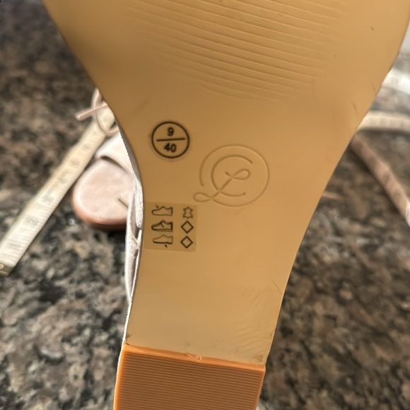 Chinese Laundry Raja Kid Suede lace wedge sandal NIB 9 - Picture 11 of 12